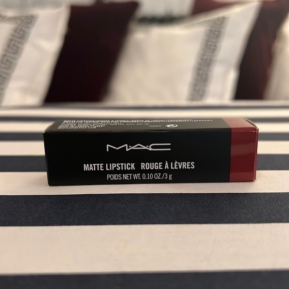 New in Box MAC Matte Lipstick in Chili - Picture 1 of 8